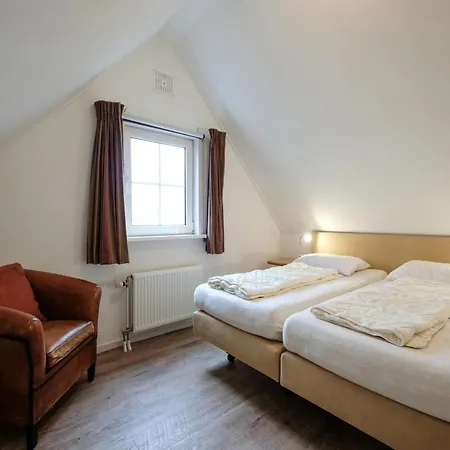 Retreat, Near Forest * Sint Maartensvlotbrug