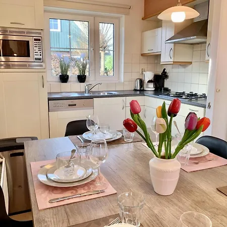 Retreat, Near Forest Sint Maartensvlotbrug