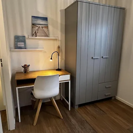 Retreat, Near Forest Holiday home