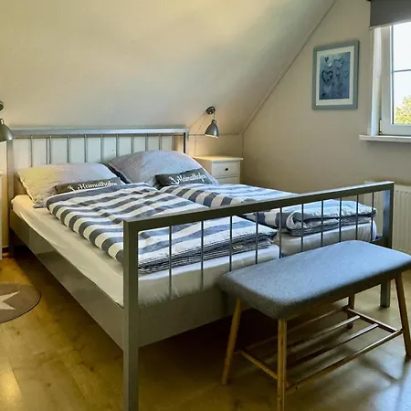 Retreat, Near Forest * Sint Maartensvlotbrug