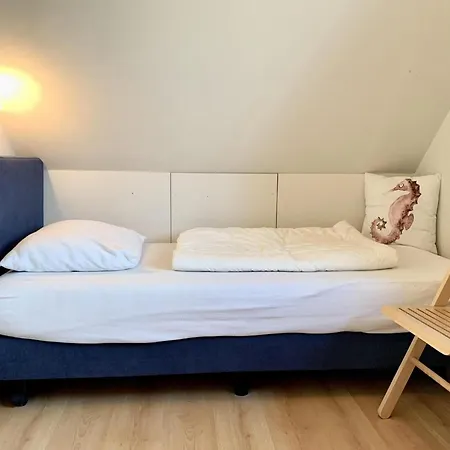 Retreat, Near Forest Дом отдыха *