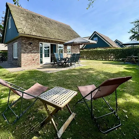 Retreat, Near Forest * Sint Maartensvlotbrug