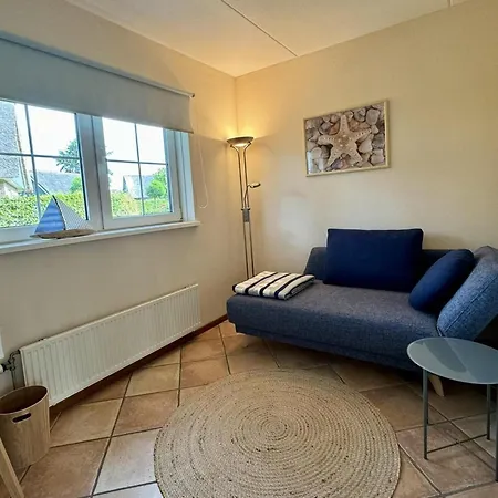 Retreat, Near Forest Holiday home