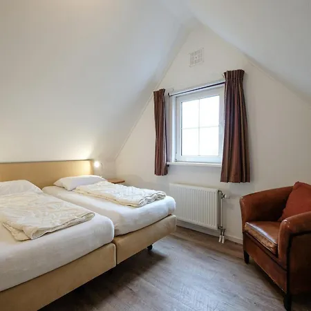 Retreat, Near Forest * Sint Maartensvlotbrug