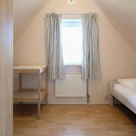 Retreat, Near Forest Holiday home