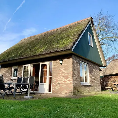 Retreat, Near Forest Дом отдыха Sint Maartensvlotbrug