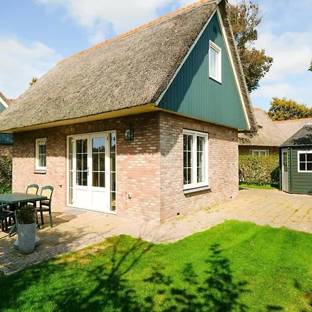 Дом отдыха Retreat, Near Forest Sint Maartensvlotbrug