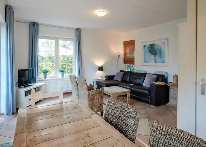 Retreat, Near Forest Casa de Férias *