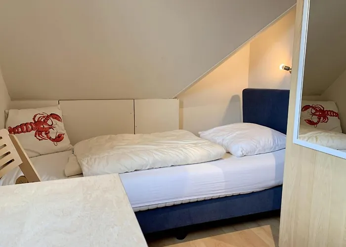 Retreat, Near Forest * Sint Maartensvlotbrug