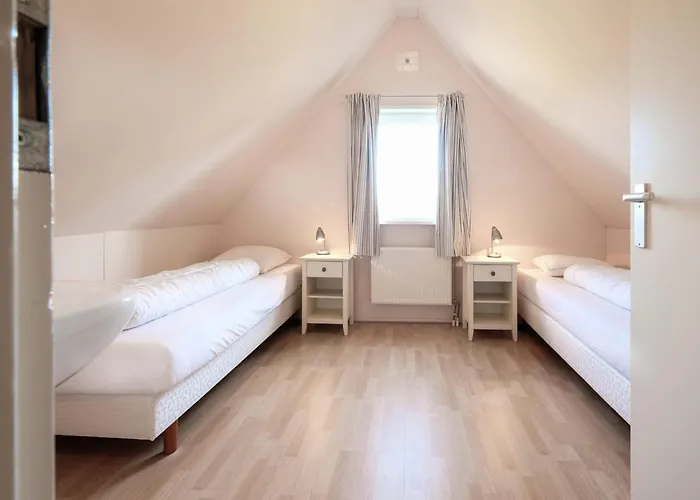 Retreat, Near Forest Casa de Férias