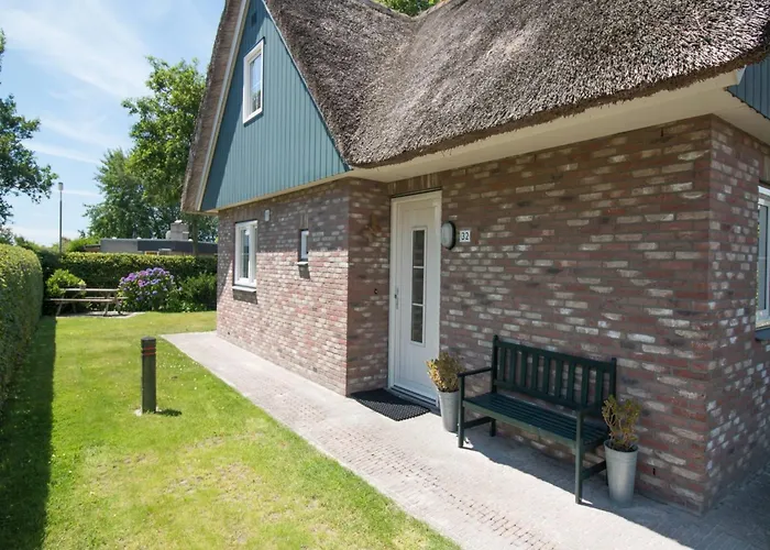 Retreat, Near Forest * Sint Maartensvlotbrug