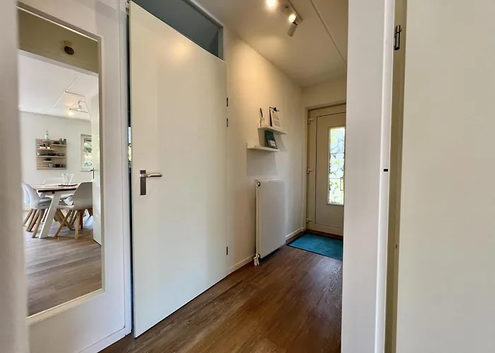 Retreat, Near Forest * Sint Maartensvlotbrug